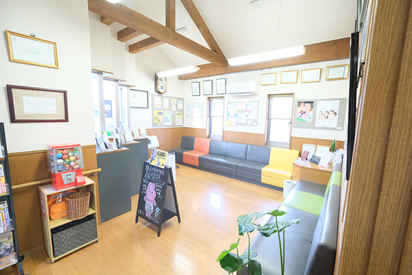小山剛輝院長 岩倉中央歯科医院1