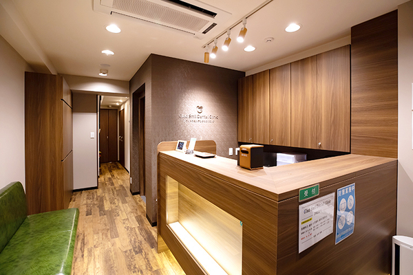 松川明寛院長 Glad Smil Dental Clinic グラッドスミルデンタルクリニック1