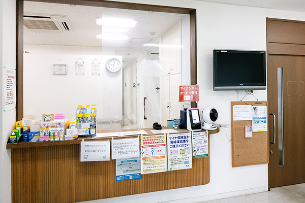 伊藤享祐院長 学園前歯科クリニック1