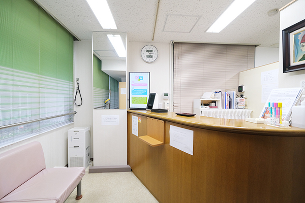吉田典弘院長 ナゴヤクリニック1