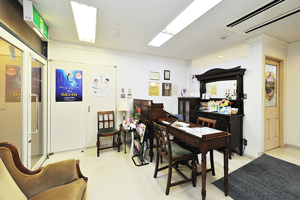 河野通夫院長 名駅メデントクリニック1