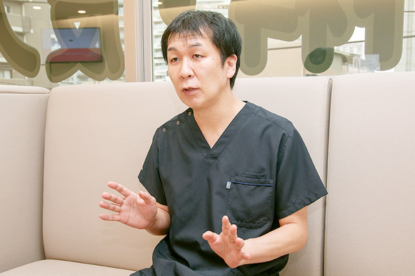 伊谷善仁院長 伊谷形成外科・皮フ科クリニック2