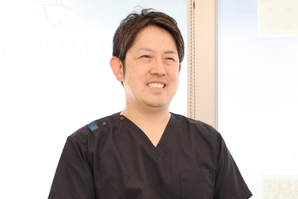 伏木亮祐院長 とねり歯科・矯正歯科2