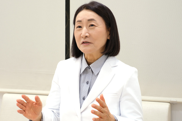 金子良恵院長 桜川よしえクリニック2