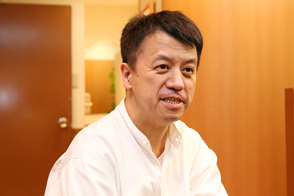 中冨寛院長 中冨歯科2