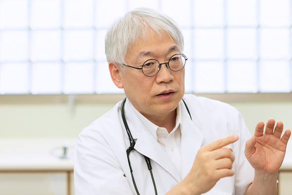 尾崎貴視院長 おざきこどもクリニック2