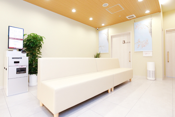 臼井靖博院長、宇野洋美先生 西新宿内科つながりクリニック2