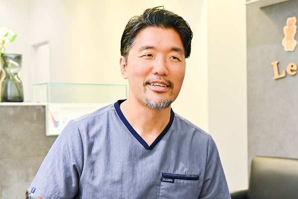 大藤竜樹院長 横浜日吉おおとう歯科2