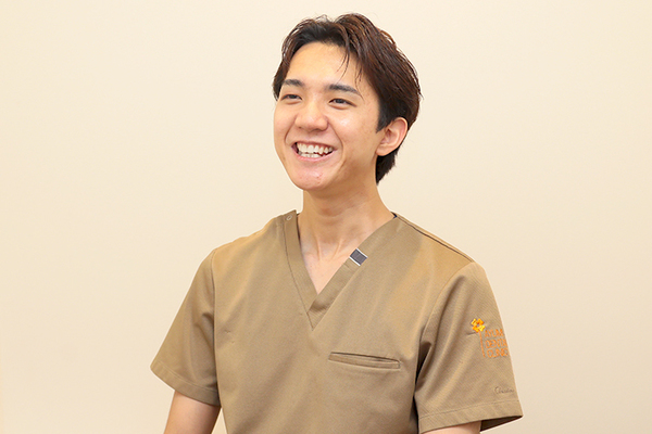 大毛翔吾院長 あゆみ歯科クリニック京田辺花住坂2