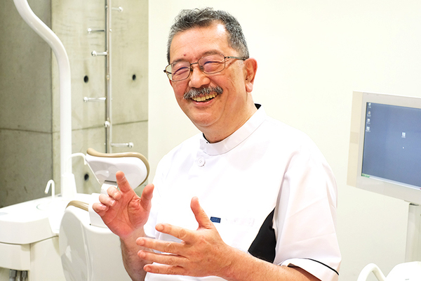 六人部慶彦院長 むとべデンタルクリニック2