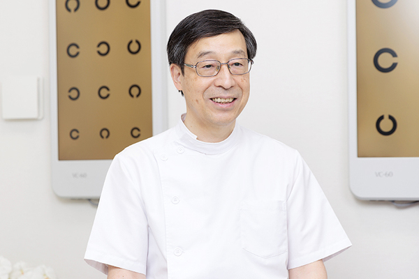 安藤靖恭院長 安藤眼科クリニック2