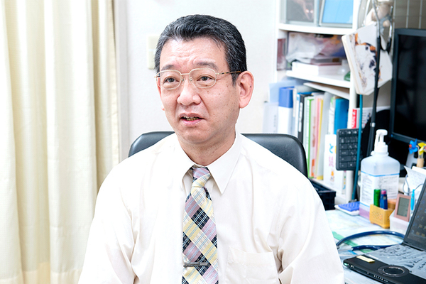 星野洋院長 星野こどもクリニック2