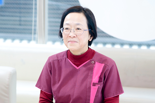 服部尚子院長 なおこ皮膚科クリニック2