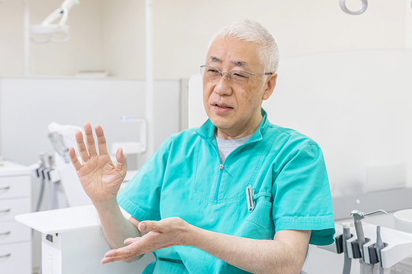 小宮山仁敬院長、星山菜穂子先生 FDOこみやま歯科2