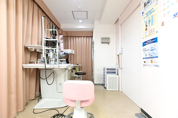 川越真美院長 かわごえ眼科2