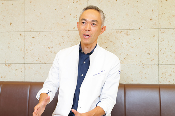 冨井りか院長、冨井厚先生 とみい眼科クリニック2