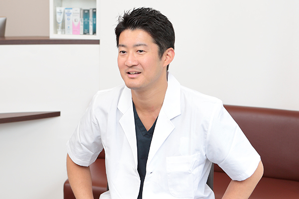 安田勇介院長 安田歯科医院目白2