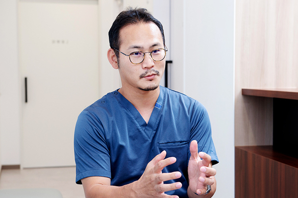 野村浩介院長 広尾クリニック 内科・消化器2