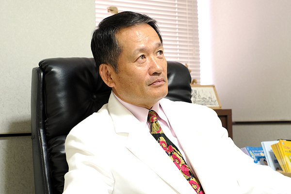 平野芳昭院長 ひらのクリニック2