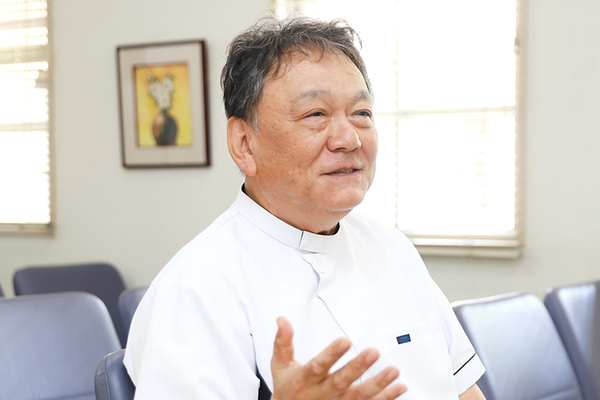 小野信吾院長 おのクリニック2