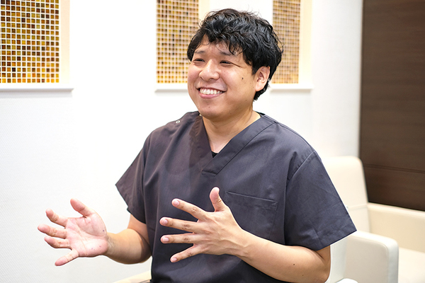 長坂俊幸院長 長坂歯科2