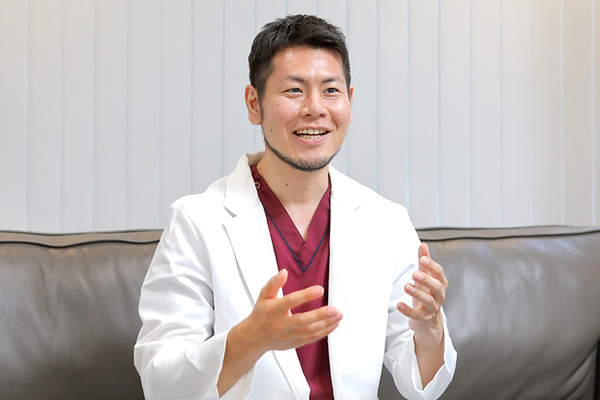 山川達也理事長、榎本孝也院長 みそら訪問クリニック茨木2