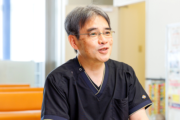 秋山賢次理事長 みとよ内科にれクリニック2
