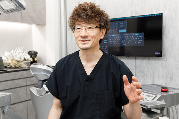 荒木暁院長 あかつき歯科医院2