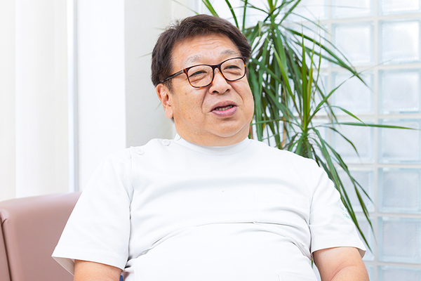 湊秀次院長 みなと歯科医院2
