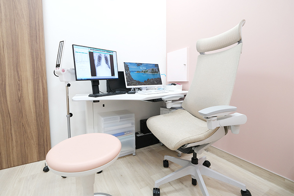 鷹橋伸子院長 のばら内科クリニック2