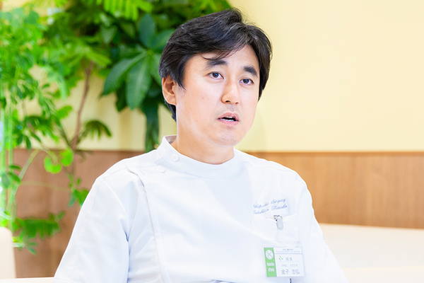 金子忠弘院長 かねこ整形外科アスリートリハビリテーションクリニック2
