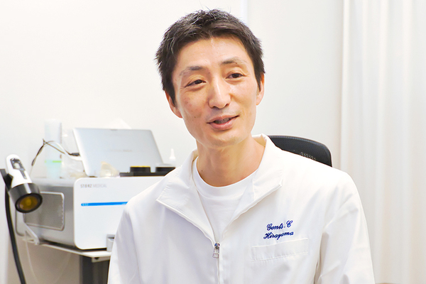 平山尚理事長 大阪梅田紳士クリニック2