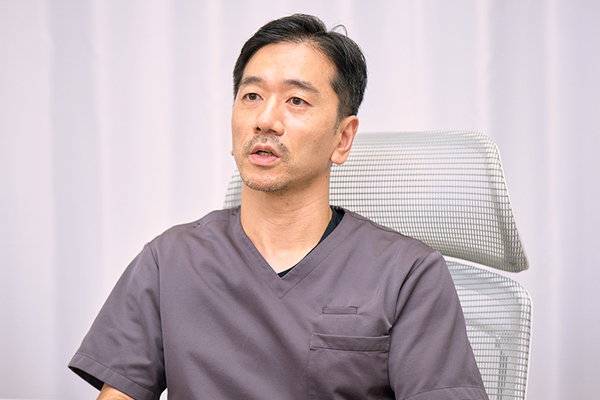 細矢慶院長 鼻とにおいのクリニック池袋2