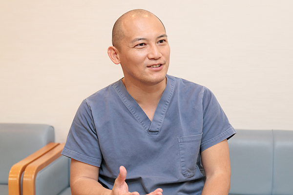 辻智洋院長 HAT神戸つじ内科2