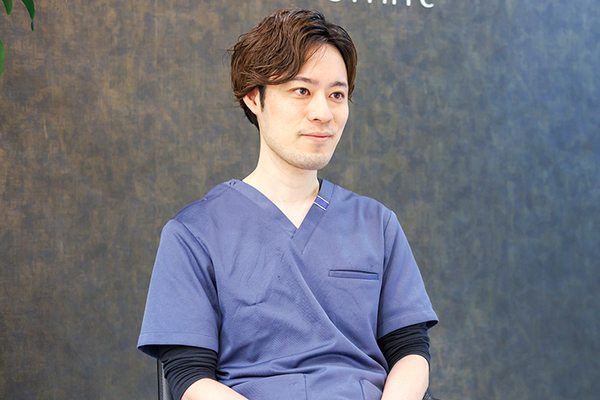 宇野勇樹院長 明大前歯科クリニック2