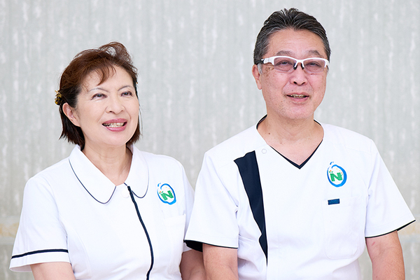 折茂賢一郎院長、折茂則子さん おりも総合クリニック2
