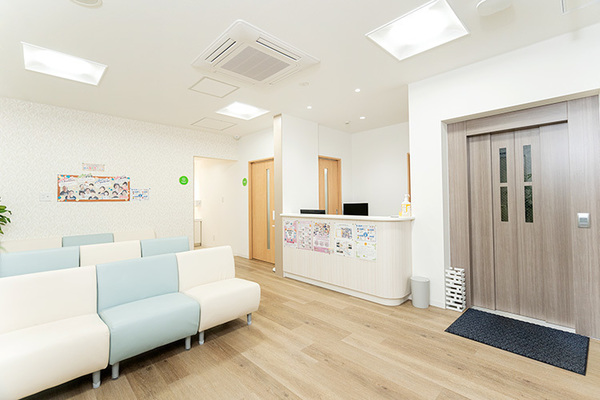 丸尾傳院長、丸尾尚伸副院長 丸尾歯科2