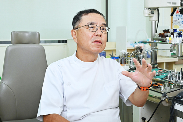 有賀秀治院長 有賀耳鼻咽喉科2