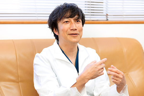 小林伸也院長 高松中央インタークリニック2