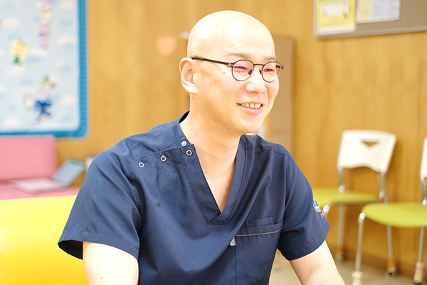 桑原浩徳院長 くわはらこどもクリニック2