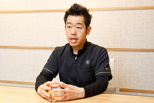 末松亮院長 天満コンセプトP歯科2