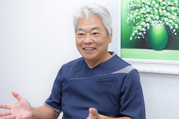 西原英志院長 西原デンタルオフィス2