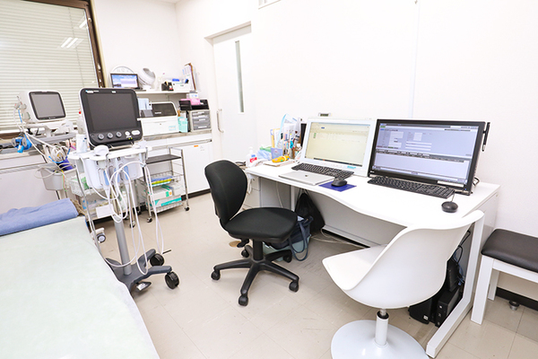 丸山達也院長、宮澤典子先生、近藤宏明先生 東新宿クリニック2