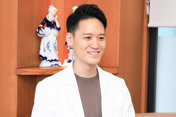 青木玲院長 藤が丘メンタルクリニック2