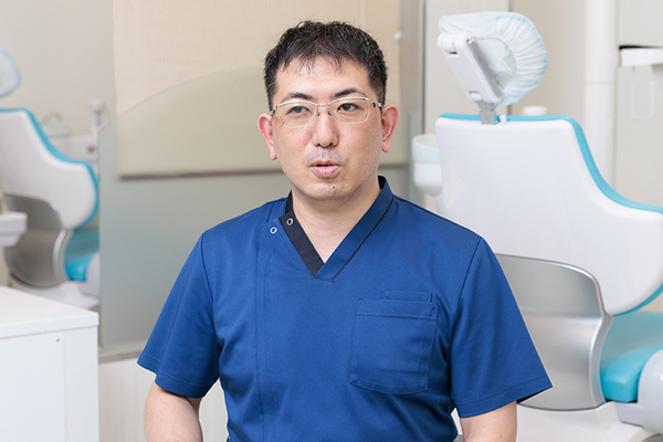 岩本忠士院長 いわし歯科2