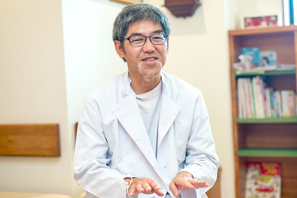 伊藤久美子院長、野口哲夫先生、伊藤俊紀先生 はなクリニック2