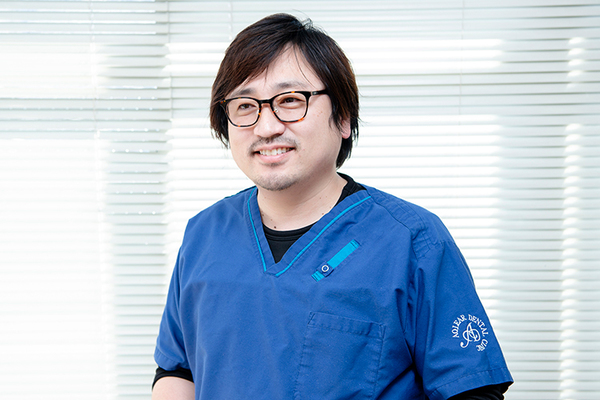 多田大樹院長、古泉貴章さん アクリアデンタルクリニック2