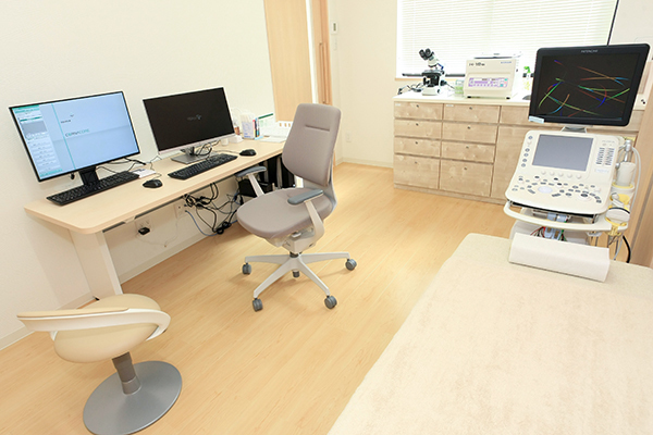 酒井尊之院長 たけるクリニック2