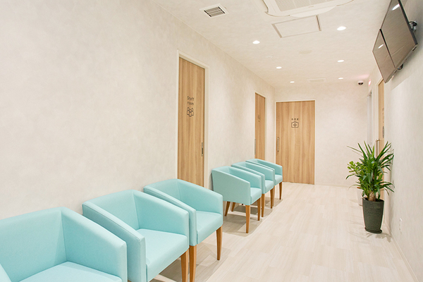 吉川秀人院長 鶴橋駅前よしかわ内科2