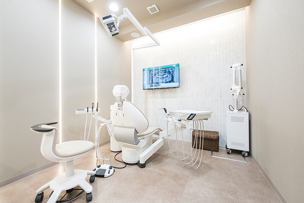 西村遥先生 プレミアデンタル広島2